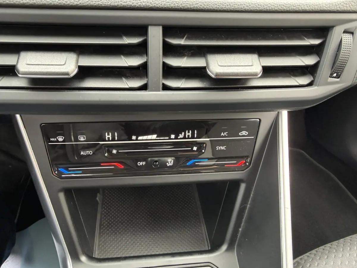 1.0 TSI Life Business