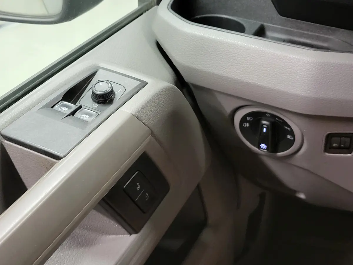 2.0TDI 140pk L4/H3 3000kg Trekgewicht Euro 6!