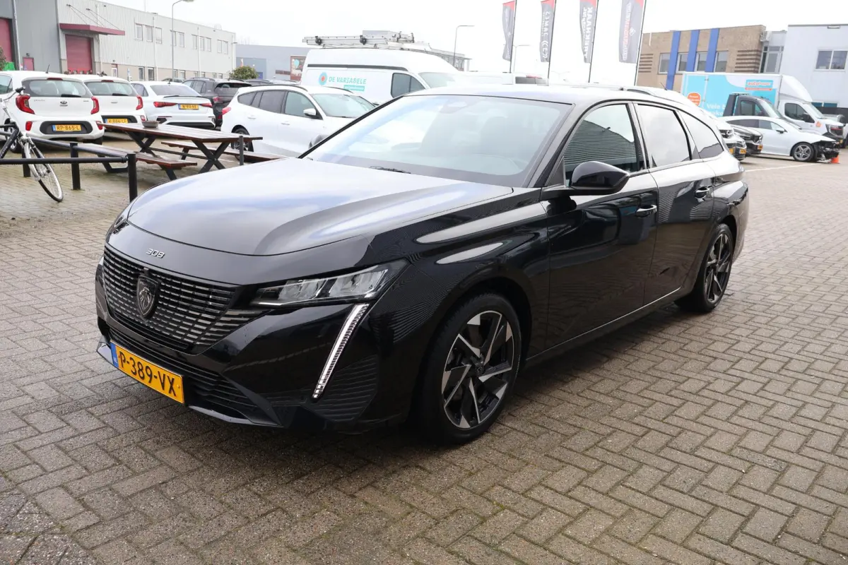 1.2 PureTech Allure Pack Business 1e Eigenaar | Volledig Onderh | NAP | BTW | Camera | Navi | Carplay | ACC | Climate | Full Led | Keyless | Dodehoek | LMV | Sportstoelen
