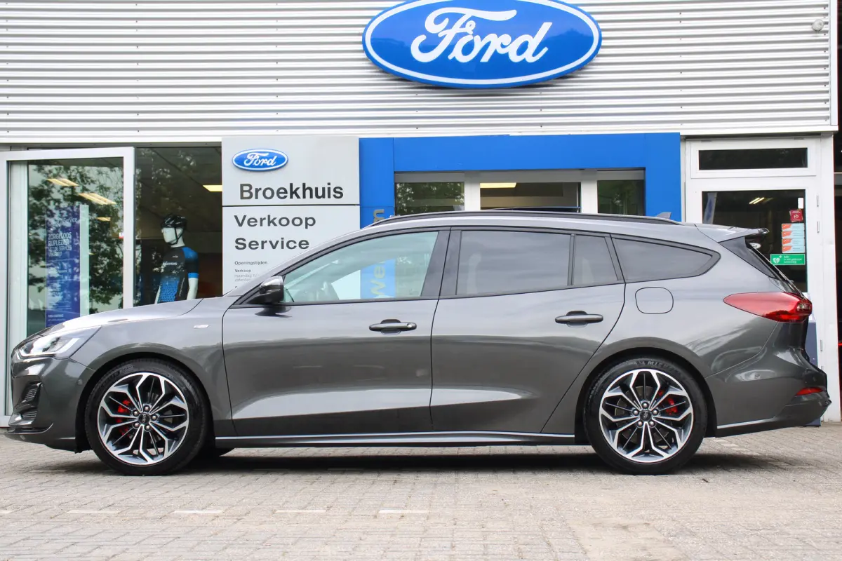 1.0 EcoBoost Hybrid ST Line X | VOL! | PANO DAK | AGR ZETEL | B&O AUDIO | ADAPTIVE CRUISE | CAMERA | STOEL + STUURVERWARMING