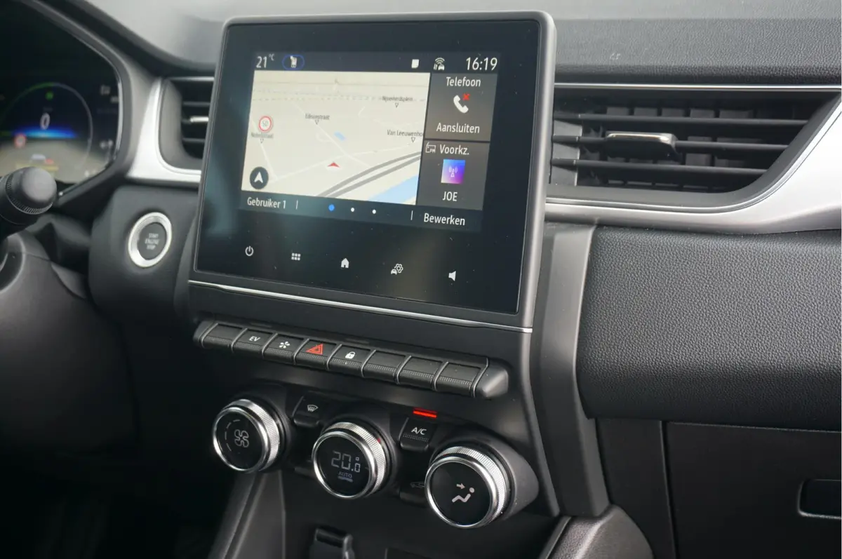 1.6 E-Tech Hybrid 145 Techno
