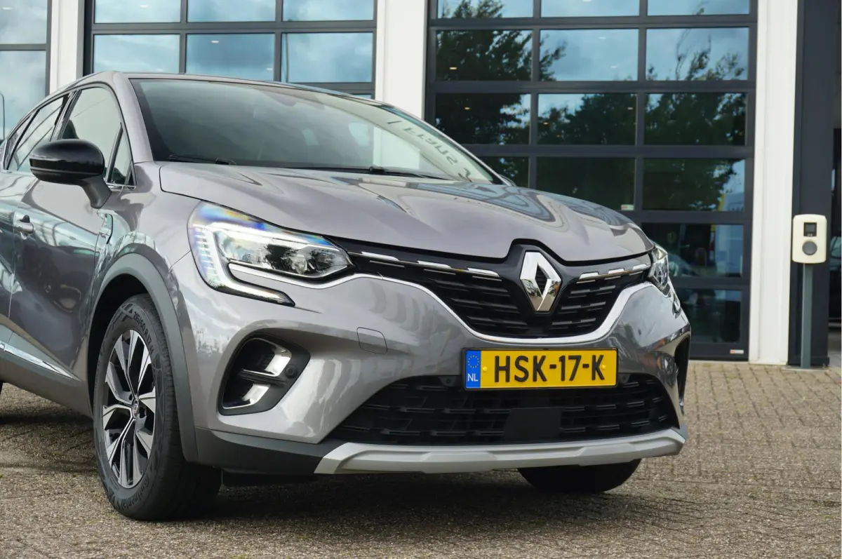 1.6 E-Tech Hybrid 145 Techno