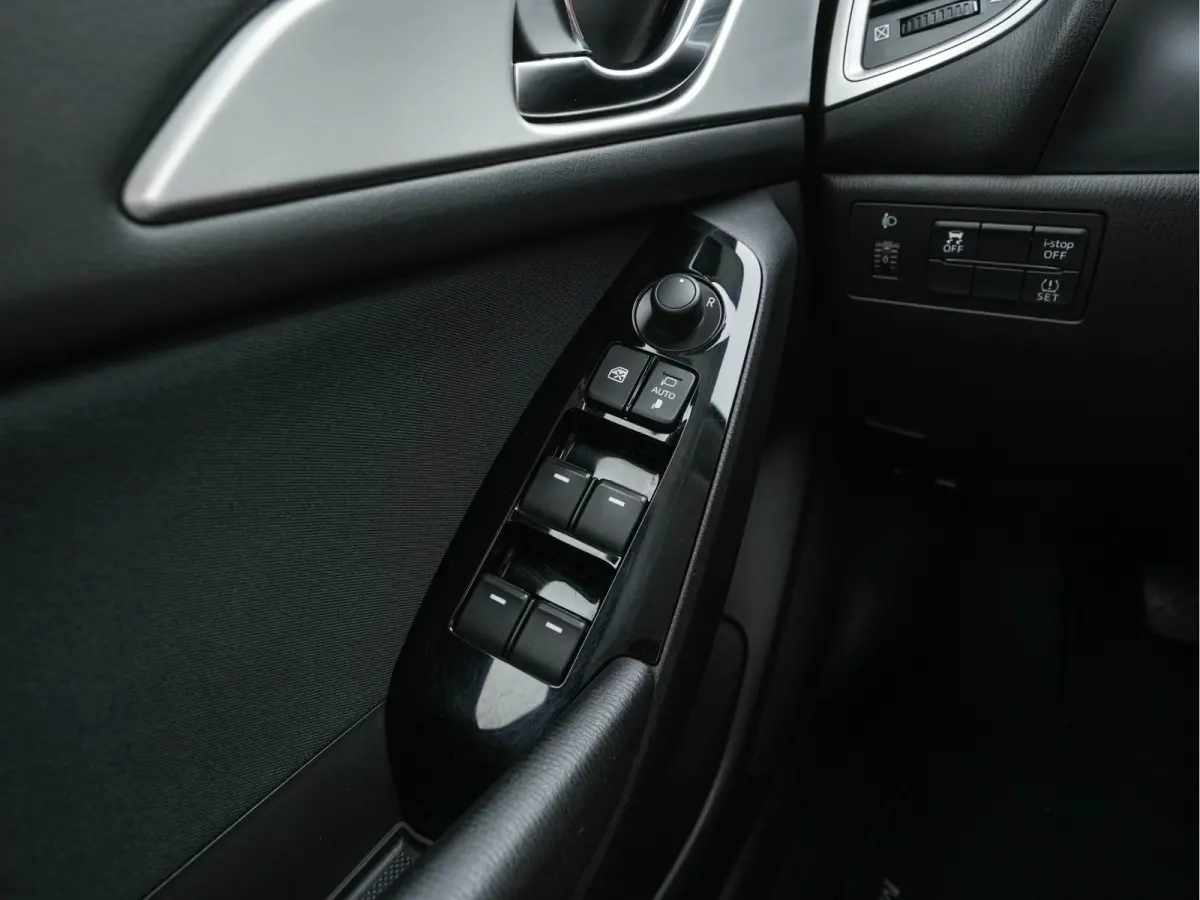 2.2 SkyActiv-D 150 SkyLease *HEATED-COMFORTSEATS | NAVI-FULLMAP | DAB+ | PRIVACYGLASS | ECC | PDC | CRUISE | 18''ALU*