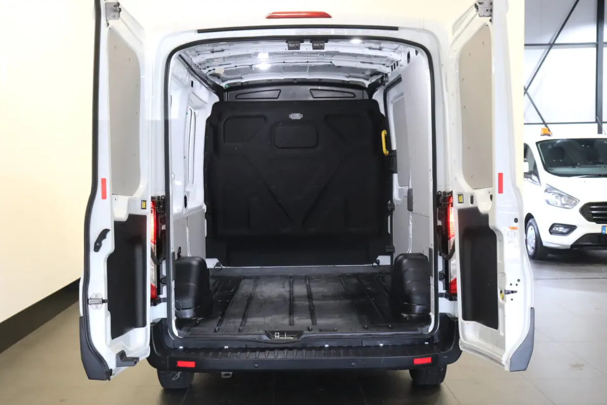 2.0 TDCI 130PK L2H2 EURO 6 - Airco - Cruise - PDC - €14.900,- Excl.