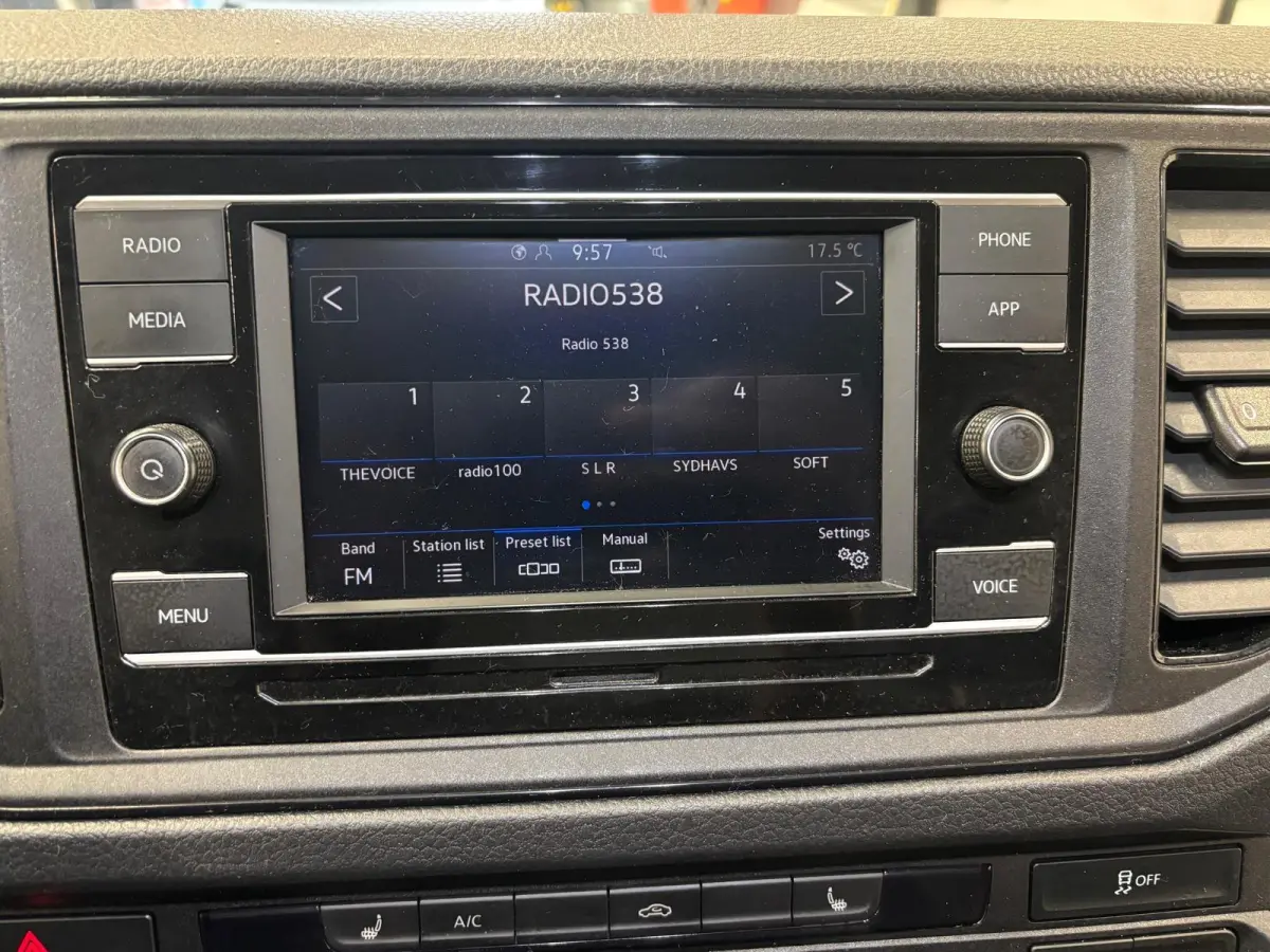 35 2.0 TDI L4H3 Comfortline Automaat Carplay Cruise Control Stoelverwarming Standkachel 270 Graden Deuren Parkeersensoren