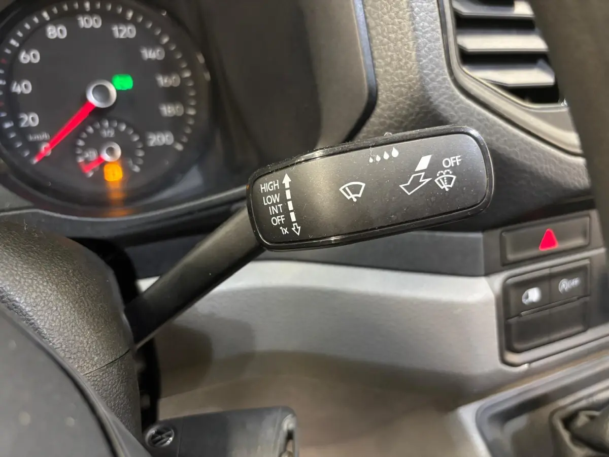 35 2.0 TDI L4H3 Comfortline Automaat Carplay Cruise Control Stoelverwarming Standkachel 270 Graden Deuren Parkeersensoren