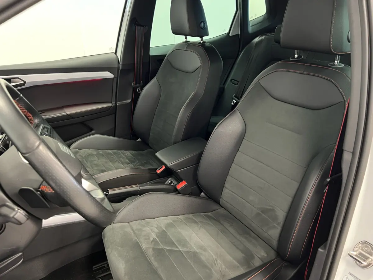 1.5 TSI 150PK / DSG AUTOMAAT/ FR / WIT met zwart dak.