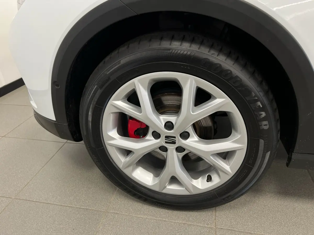 1.5 TSI 150PK / DSG AUTOMAAT/ FR / WIT met zwart dak.