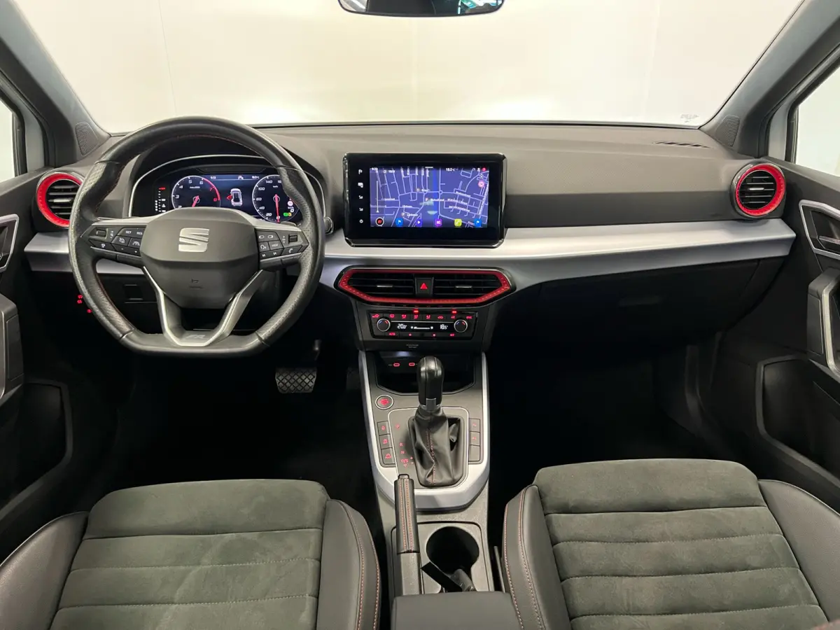 1.5 TSI 150PK / DSG AUTOMAAT/ FR / WIT met zwart dak.