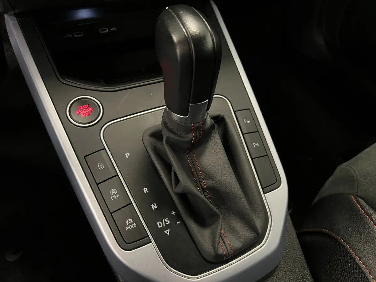 1.5 TSI 150PK / DSG AUTOMAAT/ FR / WIT met zwart dak.