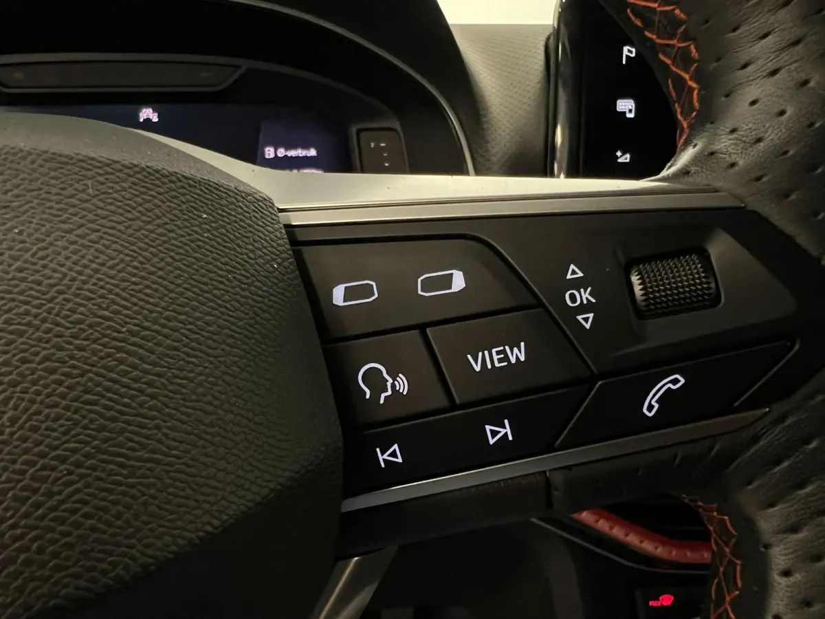 1.5 TSI 150PK / DSG AUTOMAAT/ FR / WIT met zwart dak.