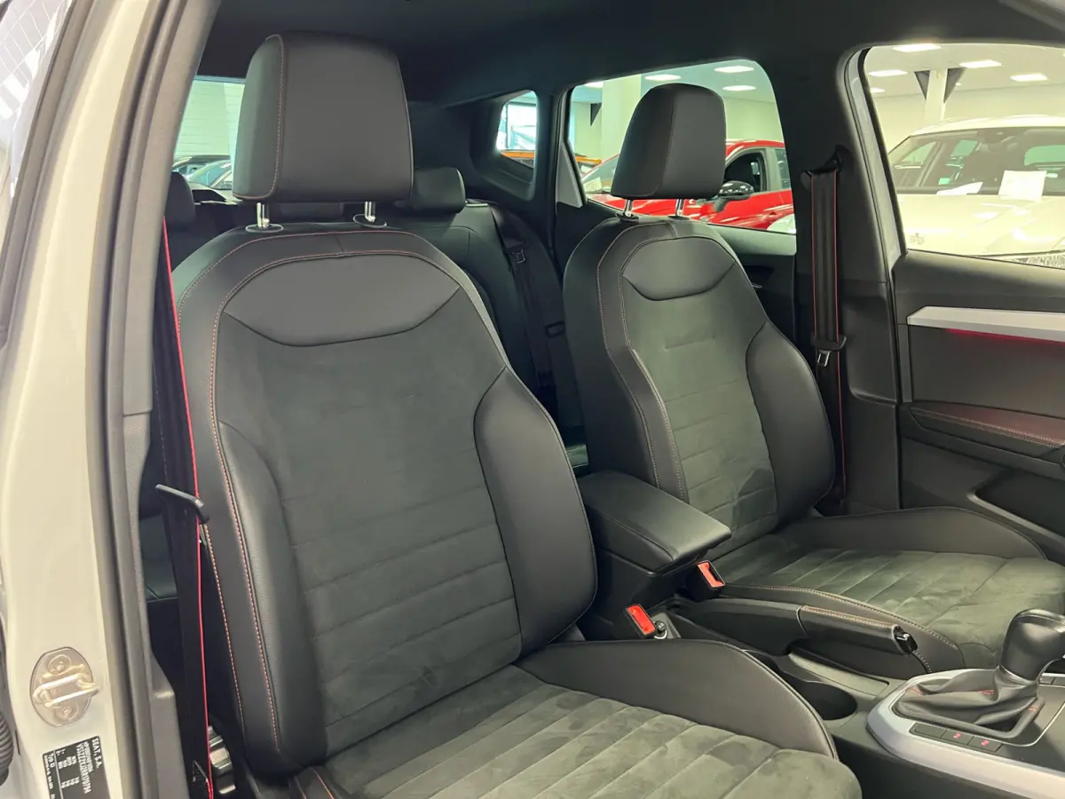 1.5 TSI 150PK / DSG AUTOMAAT/ FR / WIT met zwart dak.