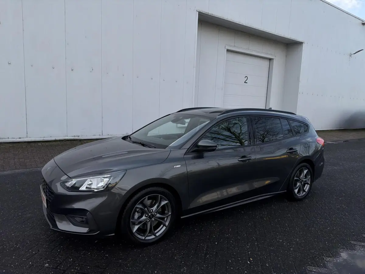 1.0 EcoBoost ST-Line - CARPLAY/CLIMA/CAMERA