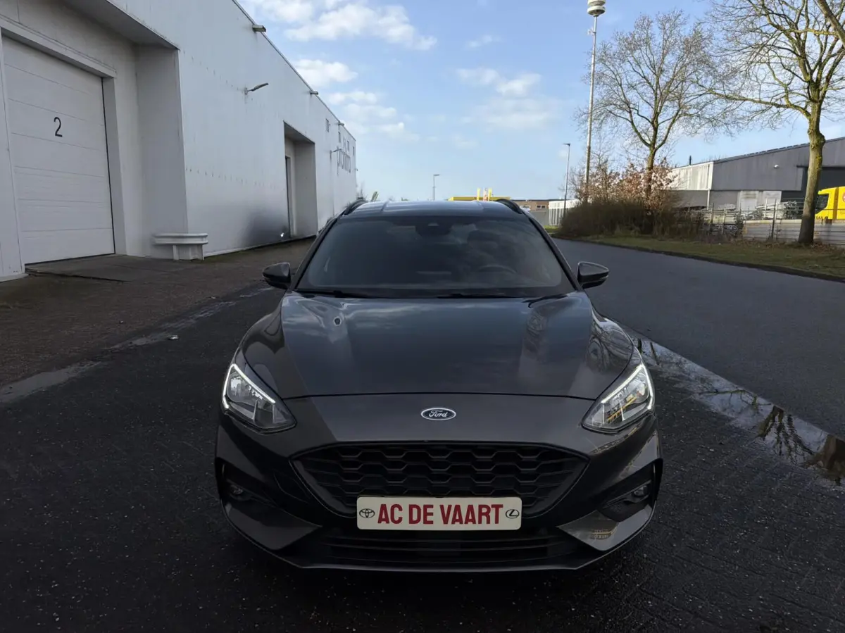 1.0 EcoBoost ST-Line - CARPLAY/CLIMA/CAMERA