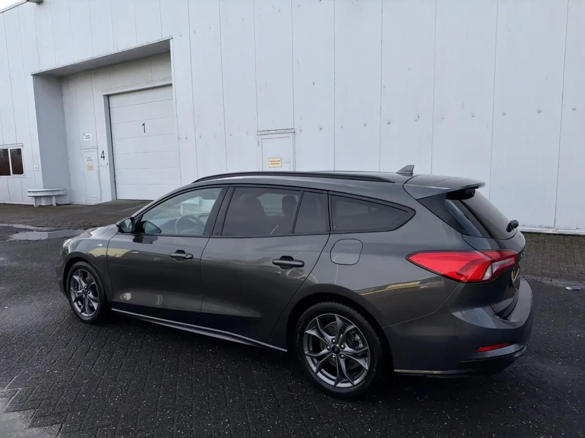 1.0 EcoBoost ST-Line - CARPLAY/CLIMA/CAMERA