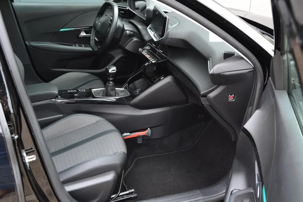 1.2 PureTech Blue Lease Active navi/camera/vol