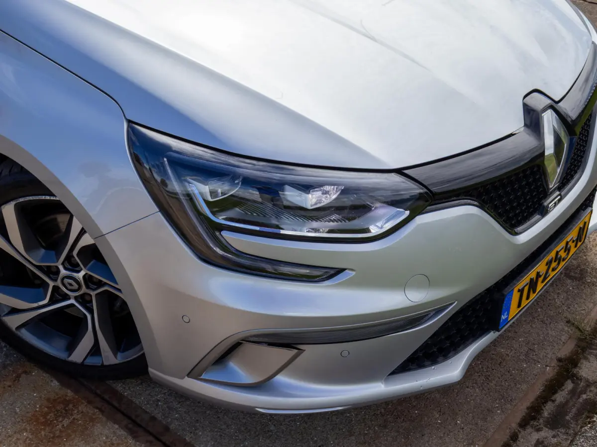 1.6 TCe GT HUD Schaalstoelen 4 CONTROL