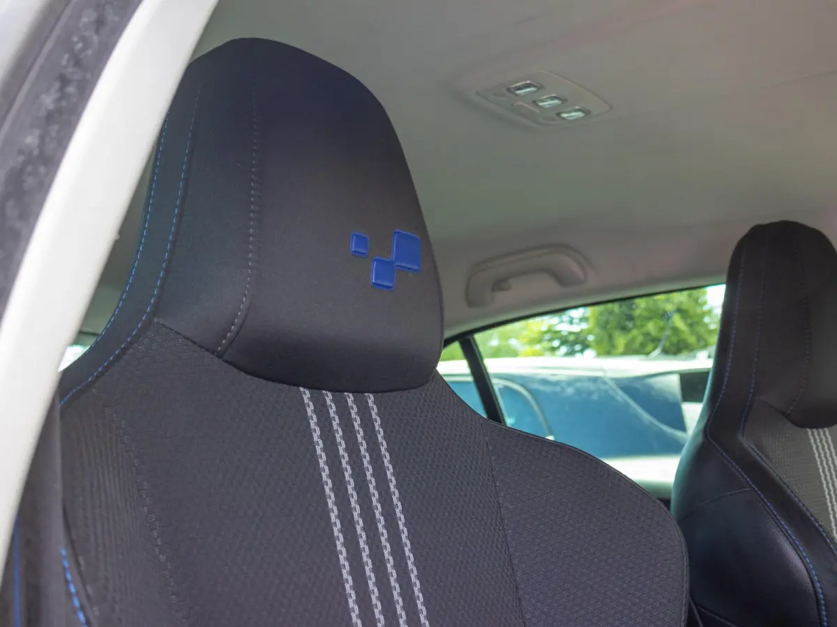 1.6 TCe GT HUD Schaalstoelen 4 CONTROL