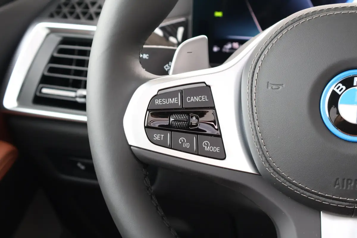 xDrive50e | SoH 100% | M-Sportpakket | Sportpakket Pro | Soft-Close | Pano Dak | Harman Kardon | Individual Uitgebreid Leder | Trekhaak