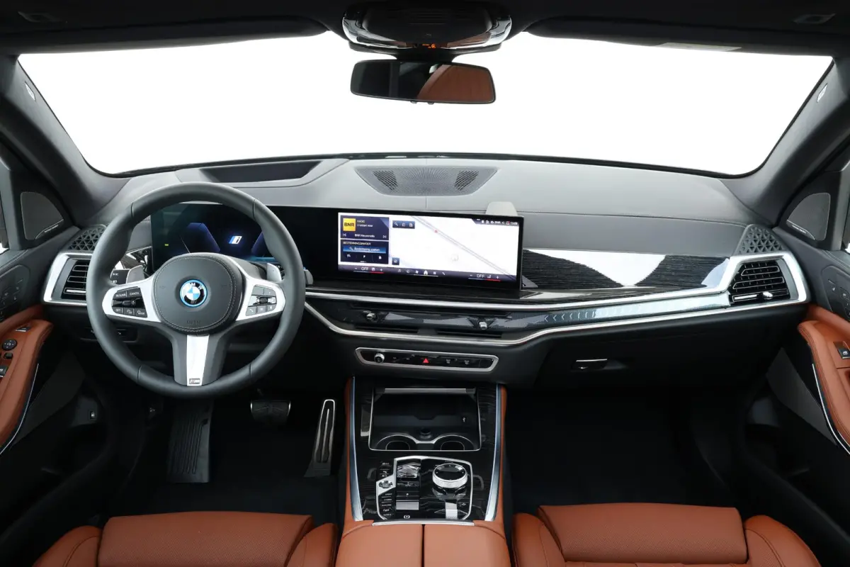xDrive50e | SoH 100% | M-Sportpakket | Sportpakket Pro | Soft-Close | Pano Dak | Harman Kardon | Individual Uitgebreid Leder | Trekhaak