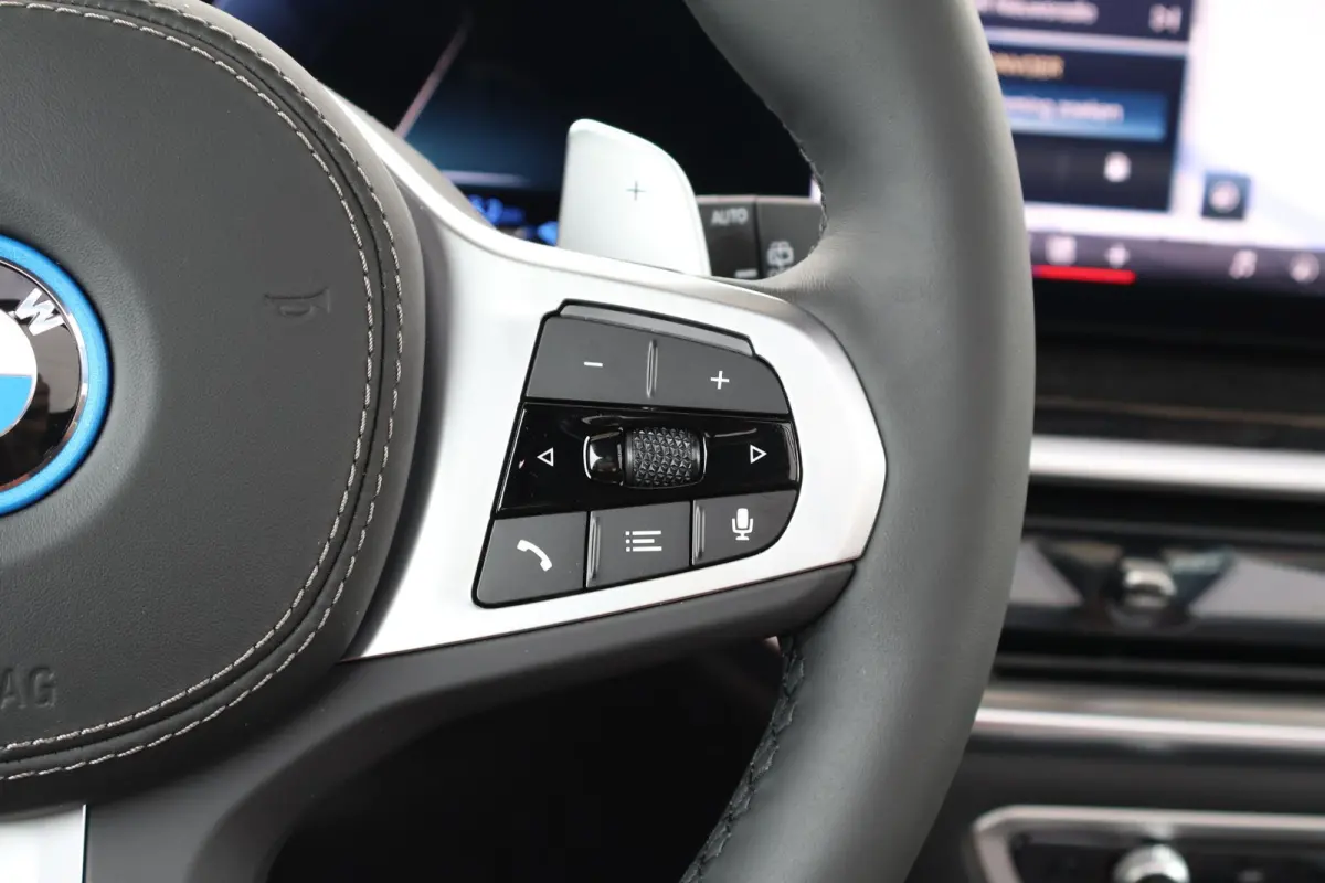 xDrive50e | SoH 100% | M-Sportpakket | Sportpakket Pro | Soft-Close | Pano Dak | Harman Kardon | Individual Uitgebreid Leder | Trekhaak