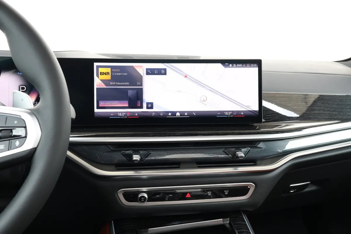 xDrive50e | SoH 100% | M-Sportpakket | Sportpakket Pro | Soft-Close | Pano Dak | Harman Kardon | Individual Uitgebreid Leder | Trekhaak