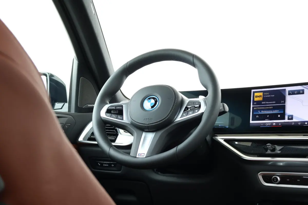 xDrive50e | SoH 100% | M-Sportpakket | Sportpakket Pro | Soft-Close | Pano Dak | Harman Kardon | Individual Uitgebreid Leder | Trekhaak