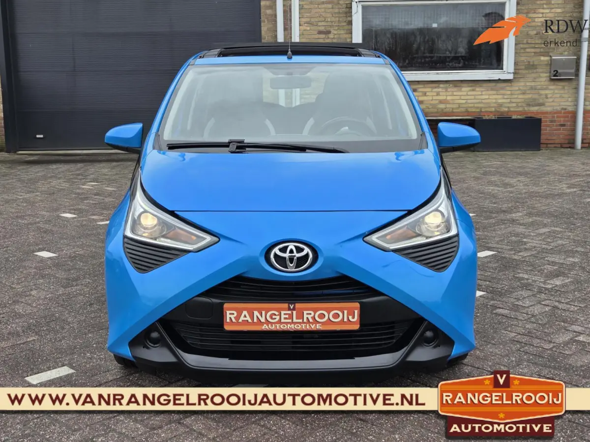 1.0 VVT-i x-play, vouwdak, airco, camera, DAB, carplay