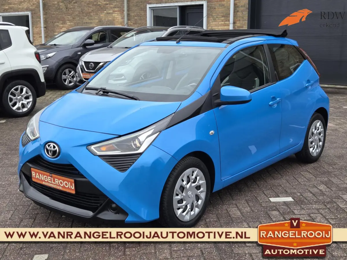 1.0 VVT-i x-play, vouwdak, airco, camera, DAB, carplay