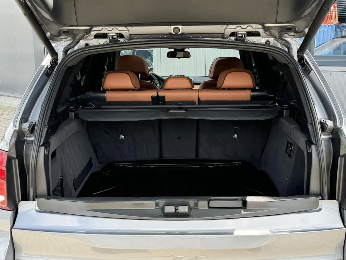 xDrive35i High Executive 306 PK | Individual | M sport | Bang & Olufsen