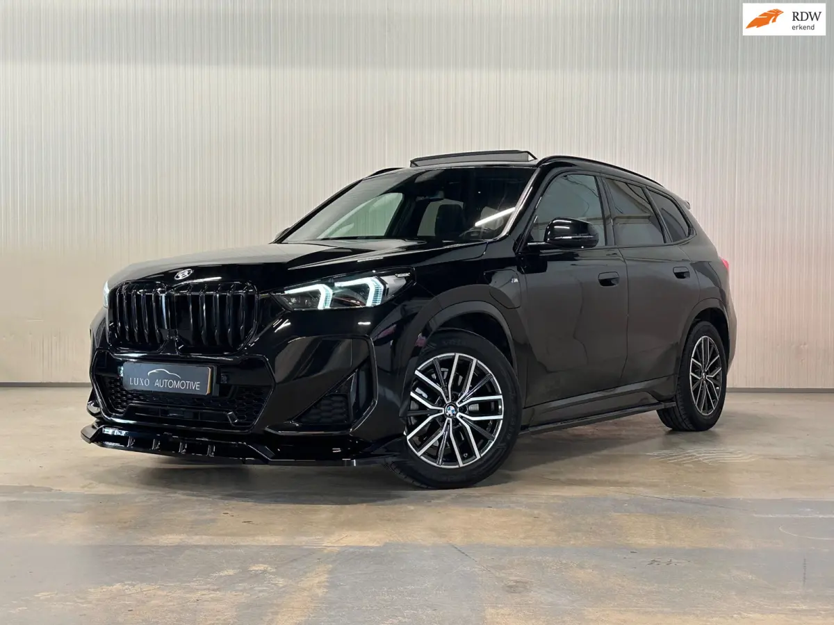 XDrive25e | PANO | M-SPORT | PLUG IN HYBRIDE | CAMERA