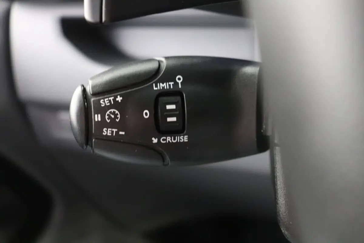 2.0 CDTI 145PK L3 Automaat EURO 6 - Airco - Cruise - Camera - € 17.950,- Excl.