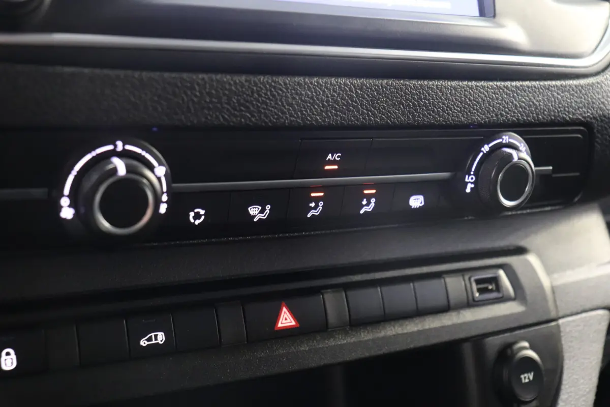 2.0 CDTI 145PK L3 Automaat EURO 6 - Airco - Cruise - Camera - € 17.950,- Excl.