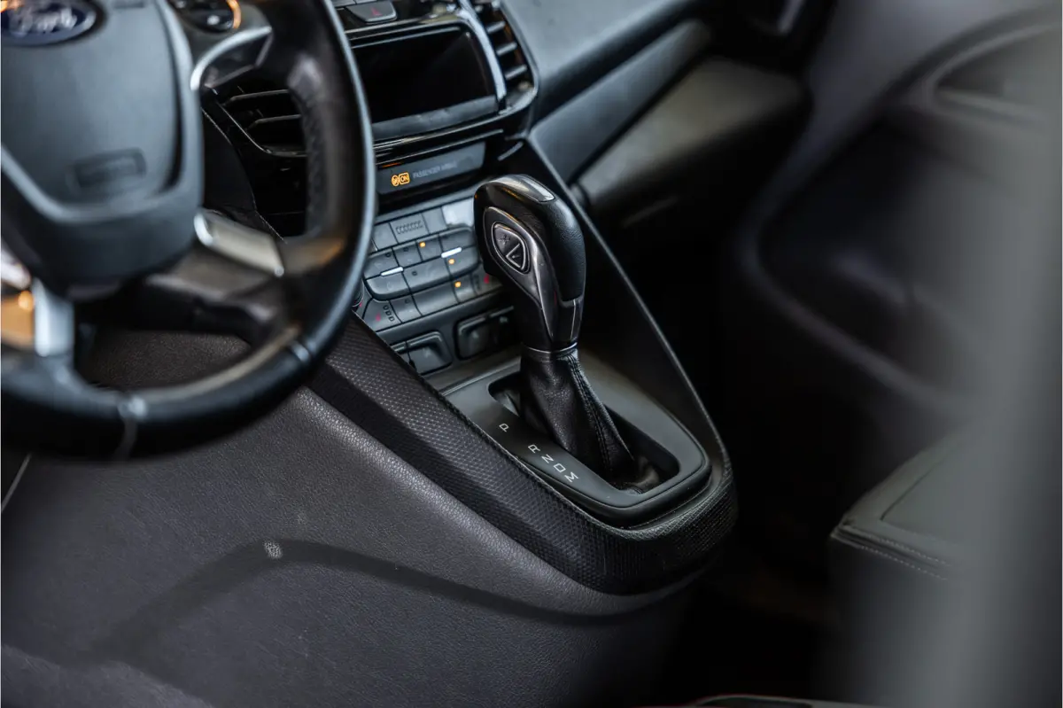 1.5 EcoBlue L2 120 PK Limited AUT | Bi-Xenon | Camera | CarPlay | Navigatie | Climatronic | Inklapbare spiegels | Trekhaak | DAB | NL Auto | NAP Logisch | Nieuwe APK | Euro 6