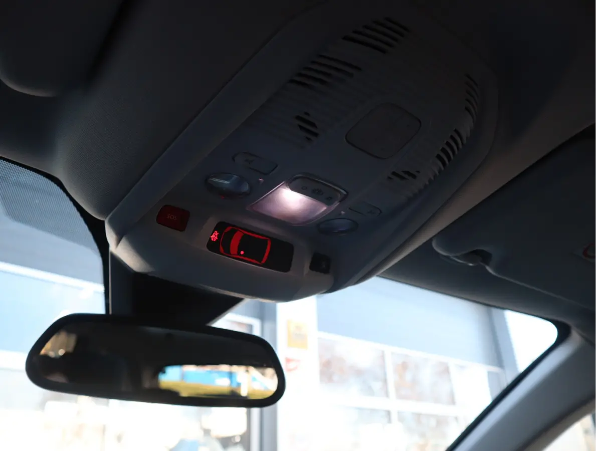 Allure Navi / Pano / Climate / Pdc Nieuwe D-riem/ All-season banden/ Keurige auto