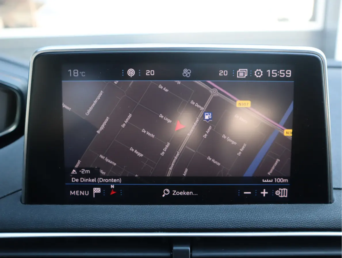 Allure Navi / Pano / Climate / Pdc Nieuwe D-riem/ All-season banden/ Keurige auto