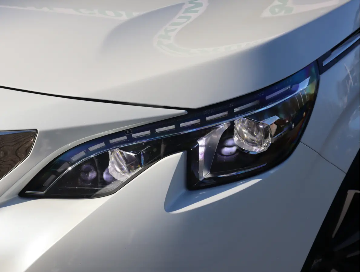 Allure Navi / Pano / Climate / Pdc Nieuwe D-riem/ All-season banden/ Keurige auto