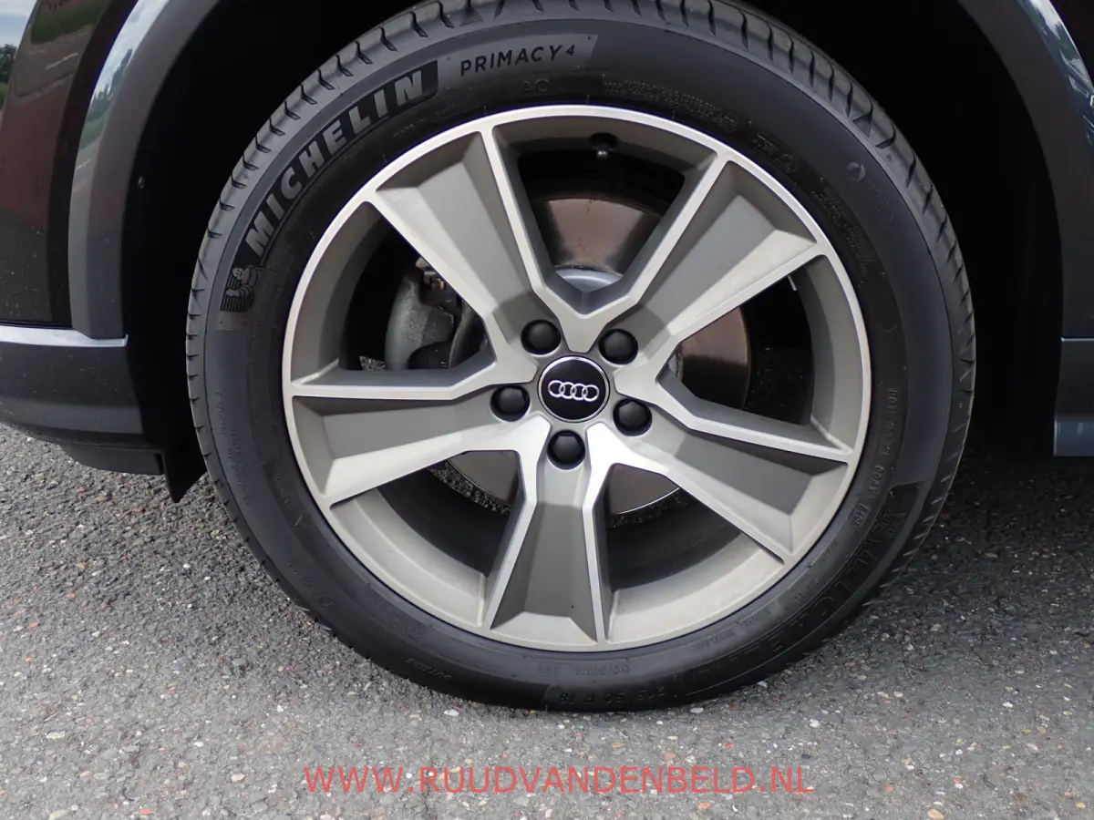 1.4 TFSI CoD Design Pro Line Plus 18" INCH / AIRCO / NAVI / BLUETOOTH