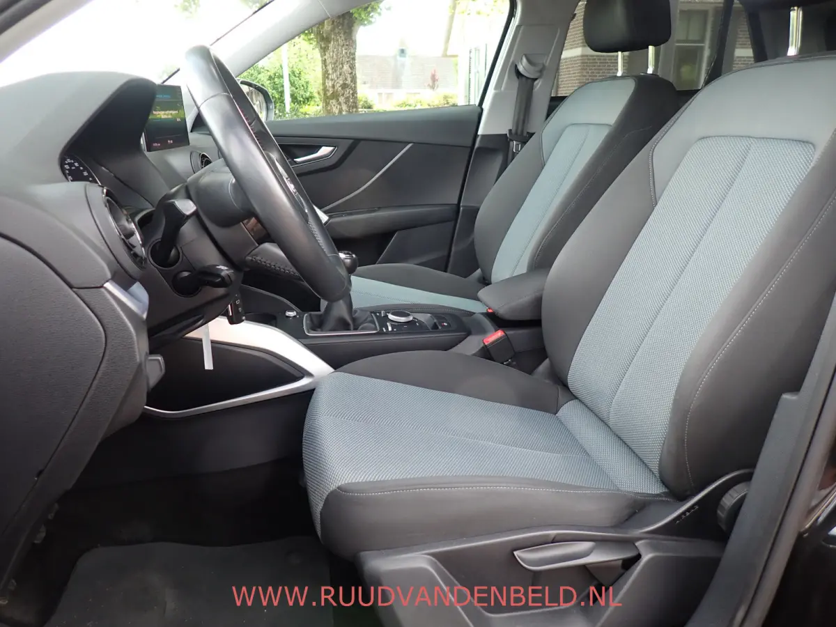 1.4 TFSI CoD Design Pro Line Plus 18" INCH / AIRCO / NAVI / BLUETOOTH