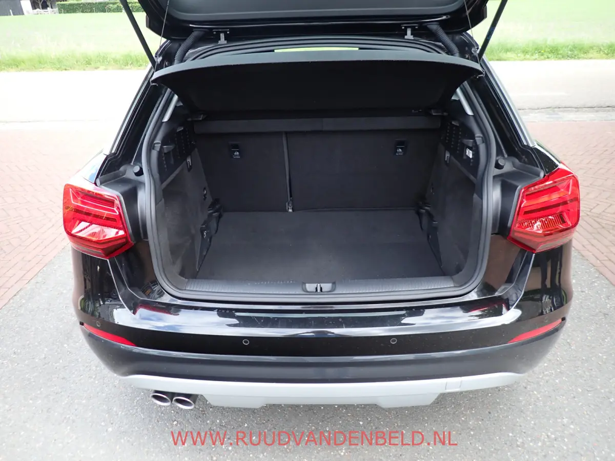 1.4 TFSI CoD Design Pro Line Plus 18" INCH / AIRCO / NAVI / BLUETOOTH