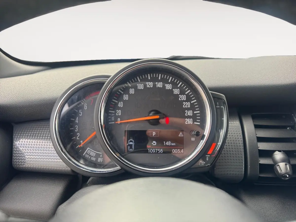 1.5 Cooper Business Edition Automaat | Navi | Clima | Cruise Control | LM Velgen | LED-Koplampen
