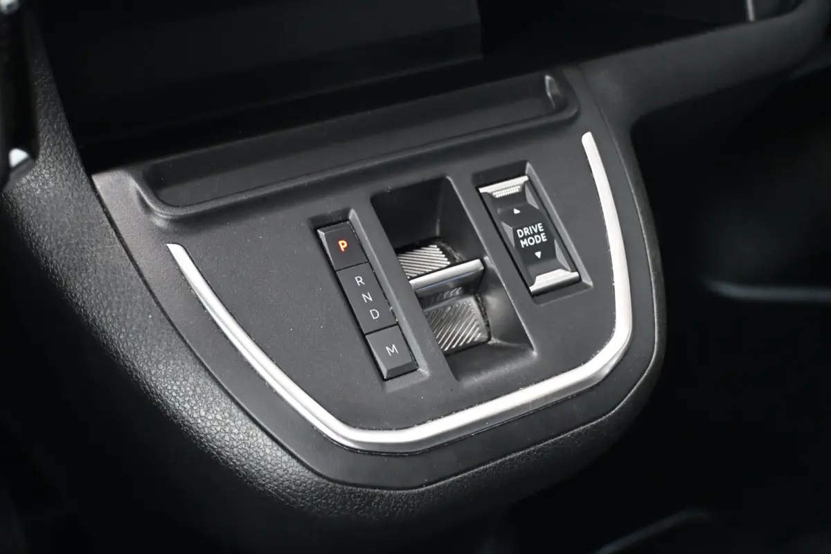 2.0D L2 180PK Automaat | Adaptive Cruise | Betimmering | Stuurverwarming | Navigatie | Apple carplay & Android auto |