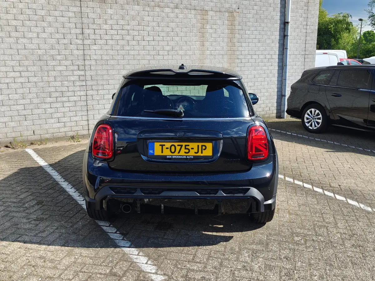 1.5 John Cooper Works | Apple Carplay / Android Auto | Navigatie | Climate Control