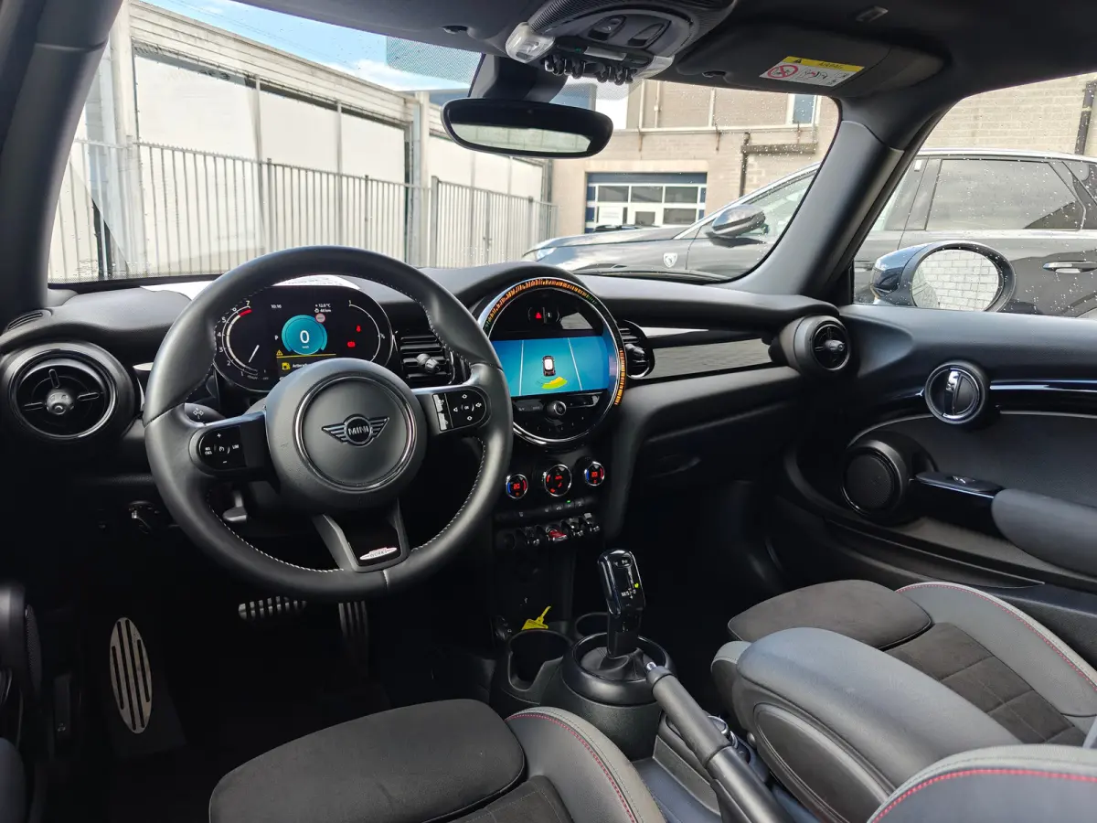 1.5 John Cooper Works | Apple Carplay / Android Auto | Navigatie | Climate Control