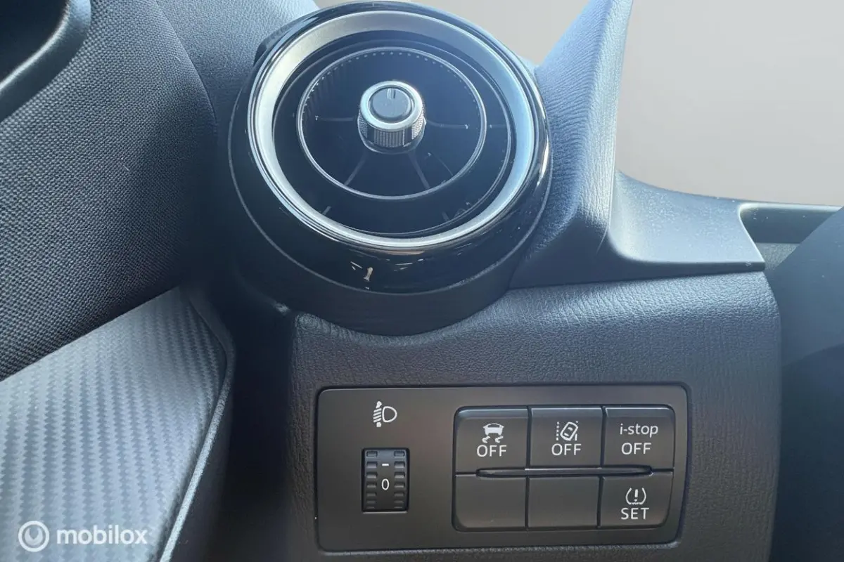 1.5 Skyactiv-G + | Navi|Airco|Dealer on.