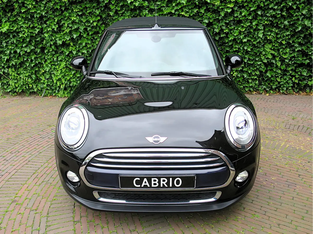 1.5 Chili F57 met Keyless, LED, Navi, BT en 17"