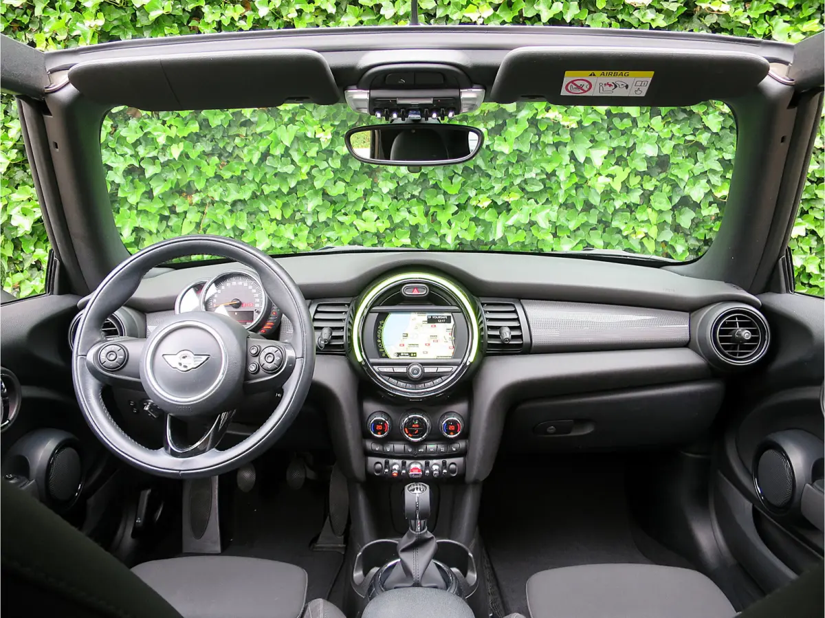 1.5 Chili F57 met Keyless, LED, Navi, BT en 17"