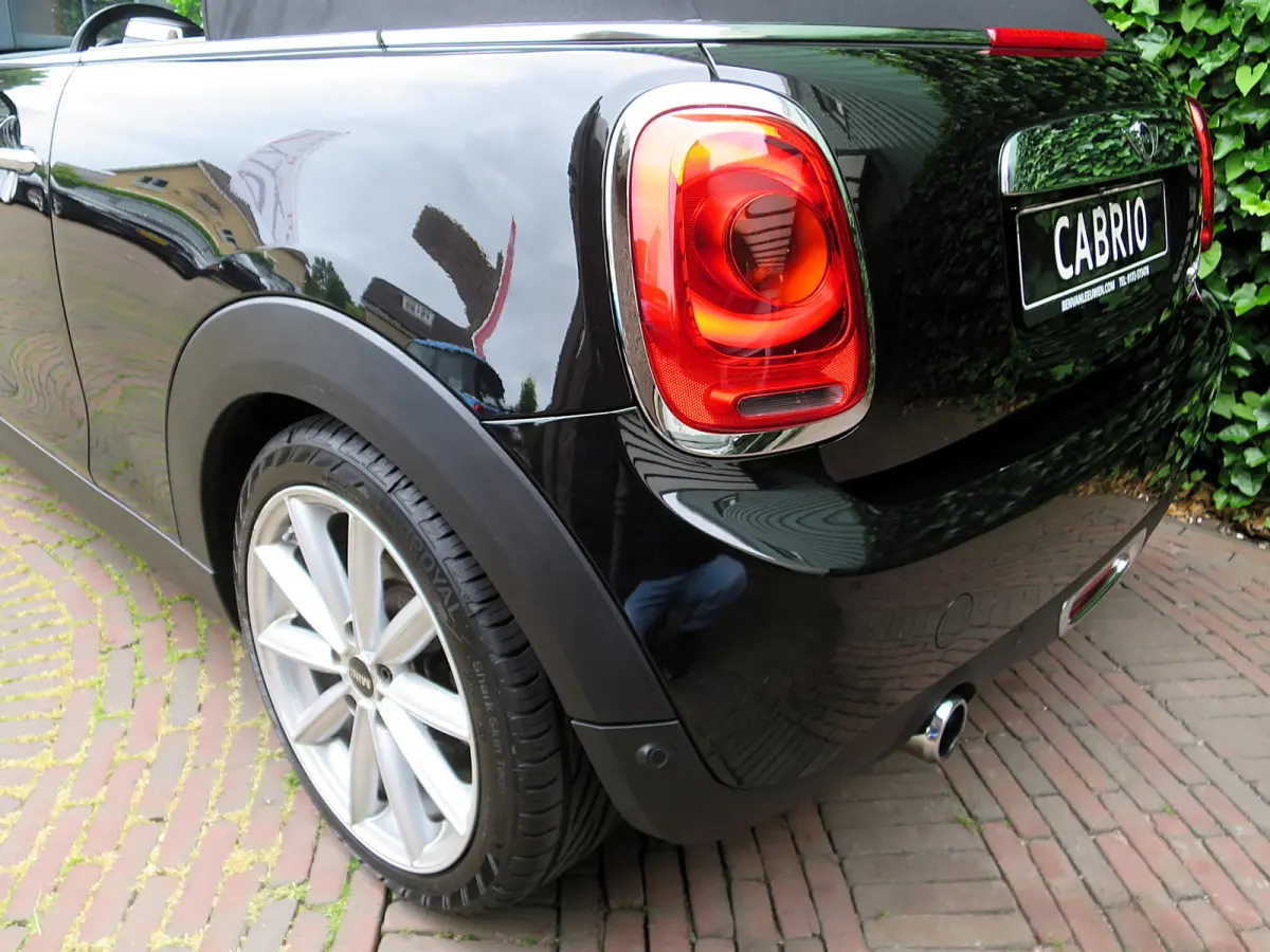 1.5 Chili F57 met Keyless, LED, Navi, BT en 17"
