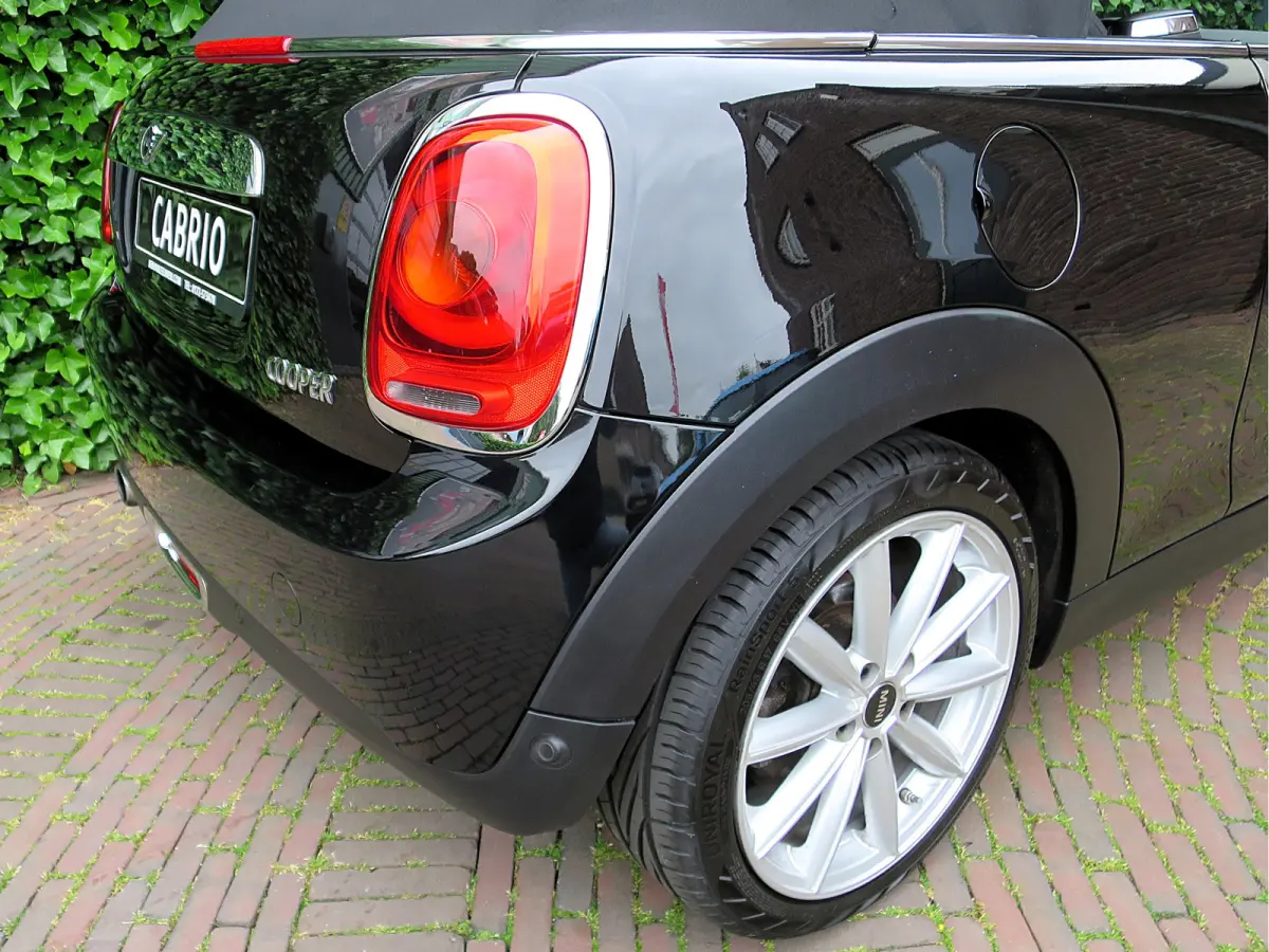 1.5 Chili F57 met Keyless, LED, Navi, BT en 17"