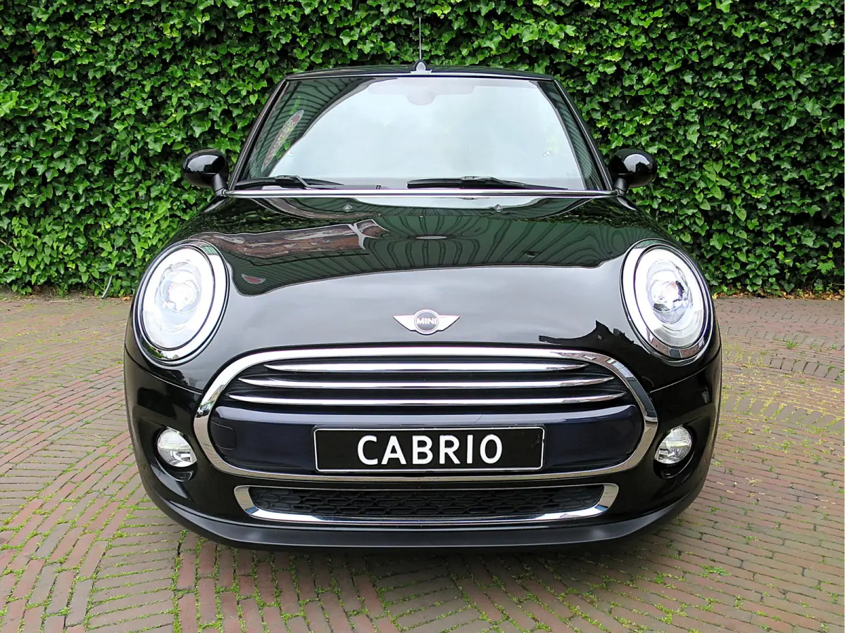 1.5 Chili F57 met Keyless, LED, Navi, BT en 17"